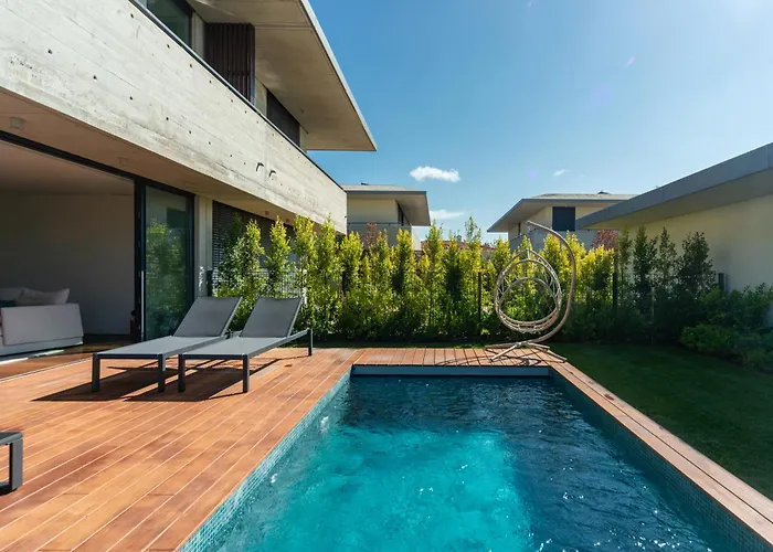 Sandwoods Luxury Villa
