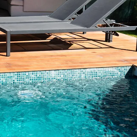 Sandwoods Luxury Villa *